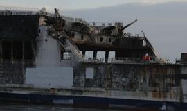 Sudegęs keltas "LISCO Gloria" parplukdytas į Klaipėdą