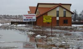 Slengiškių namus apsėmė atlydžio vanduo