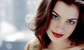 Anne Hathaway: "Visada sužinai tai, ko nežinojai anksčiau"
