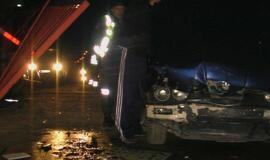 BMW fanas rėžėsi į vartus