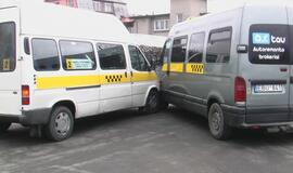 Susidūrė du maršrutiniai taksi