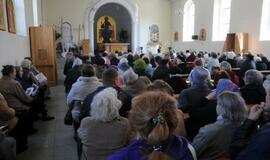 Kryžiaus nešimo procesija Klaipėdos gatvėmis