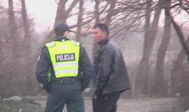 "Audi" atsitrenkė į palapinę