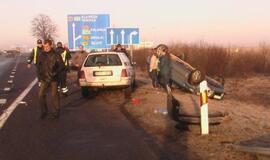 Slidžioje automagistralėje - avarijų gausa