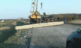 Nepraleido pagrindiniu keliu...