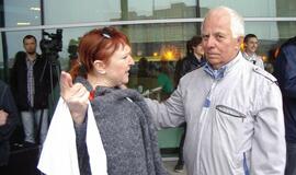 "Vilties bėgimas": tempiamas plytų vežimas