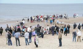 Pajūrį barstė gintarais dosni Neptūno sauja