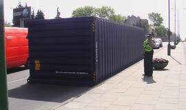 Herkaus Manto gatvėje - nuvirtęs konteineris