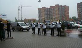 "Vilties bėgimas": tempiamas plytų vežimas