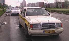 Policija dėkoja studentams, sulaikiusiems girtą taksistą