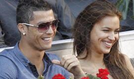 Cristiano Ronaldo pakrikštijo sūnų