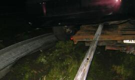 Baltarusių koloną išvartė akmuo