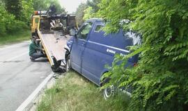 Smiltynėje į avariją pateko inkasatorių mikroautobusas