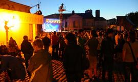 Džiazas užliejo Teatro aikštę