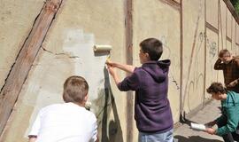 Grafitininkų menui - dvi sienos