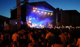 Džiazas užliejo Teatro aikštę