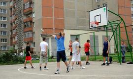 Renovuotoje aikštelėje – kiemo krepšinio turnyras