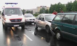 Eismo spūstyje - triguba avarija