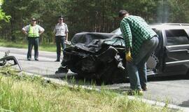 Smiltynėje į avariją pateko inkasatorių mikroautobusas