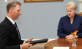 Ambasadoriui prie NATO Kęstučiui Jankauskui įteikti skiriamieji raštai