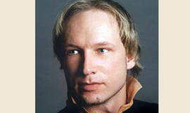 Andersas Beringas Breivikas teigia norėjęs išgelbėti Europą nuo musulmonų užkariavimo