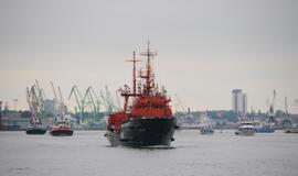 Nuleisti vainikai žuvusiems jūroje