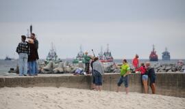 Nuleisti vainikai žuvusiems jūroje