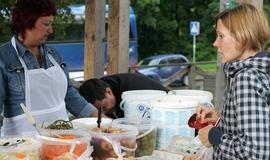 Ekologiškų maisto produktų lietuviai dažniausiai ieško turguje