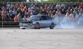 Kretingoje - automobilių šoninio slydimo varžybos