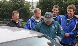 Neptūniečiai tikrino vairuotojų blaivumą