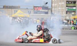 Kretingoje - automobilių šoninio slydimo varžybos