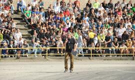 Kretingoje - automobilių šoninio slydimo varžybos