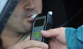 Neptūniečiai tikrino vairuotojų blaivumą