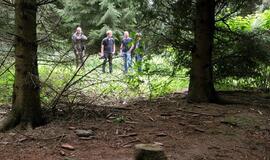 Vokietijoje rastos trys kartu nusižudžiusios merginos