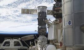 Mokslininkai: nuolaužos kosmoso erdvėje pasiekė kritinį tašką