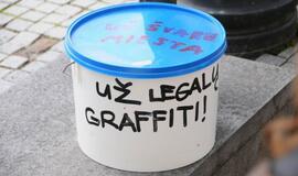 Jaunimas gražino išterliotas sienas