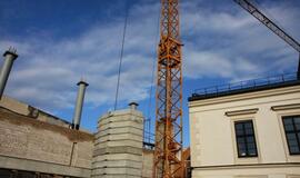 Ant Dramos teatro mūrų - pabaigtuvių vainikas