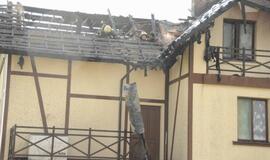 Žaibo sukeltas gaisras Tauralaukyje