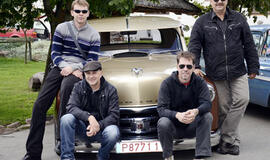 Senoviškų automobilių "kuras“ – gera nuotaika