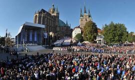 Vokietija: popiežiui aukojant mišias, nuaidėjo šūviai