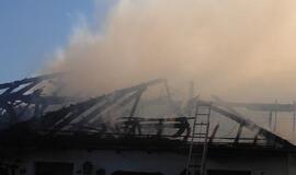 Kretingoje gesindamas gaisrą nukentėjo vyras