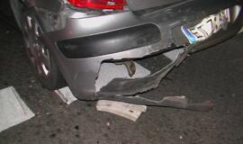 Girtas "Ford Mondeo" vairuotojas nespėjo sustoti