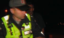 Girtas "Ford Mondeo" vairuotojas nespėjo sustoti