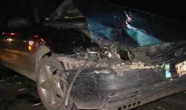 Girtas "Ford Mondeo" vairuotojas nespėjo sustoti