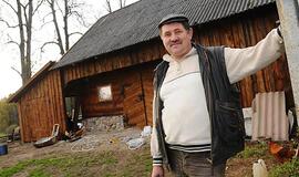 Sodyba, kurioje lankosi stirnos