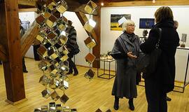 Veidrodžių karalystėje