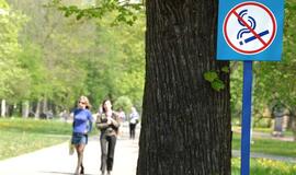 Draudimų rūkyti daugėja, prižiūrinčiųjų - ne