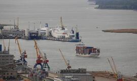 Du dujų terminalai uoste - jau ne miražas