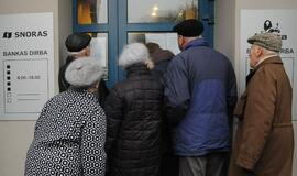 Prie banko skyrių - ne tik nusivylę klaipėdiečiai