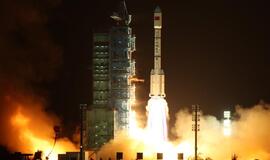 Singapūro verslininkas nupirko bilietus į kosmosą visai savo šeimai